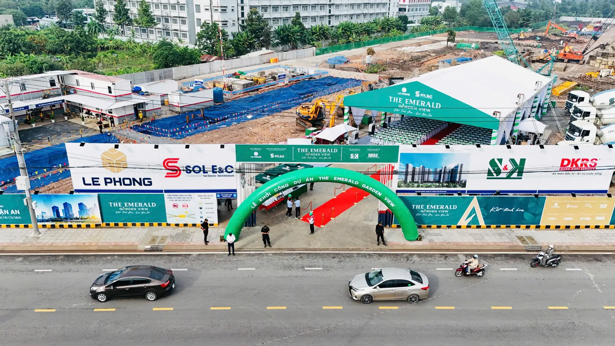 Lễ khởi công dự án The Emerald Garden View do chủ đầu tư Lê Phong tổ chức, đánh dấu bước khởi đầu chính thức cho công trình căn hộ cao cấp tại Thuận An.