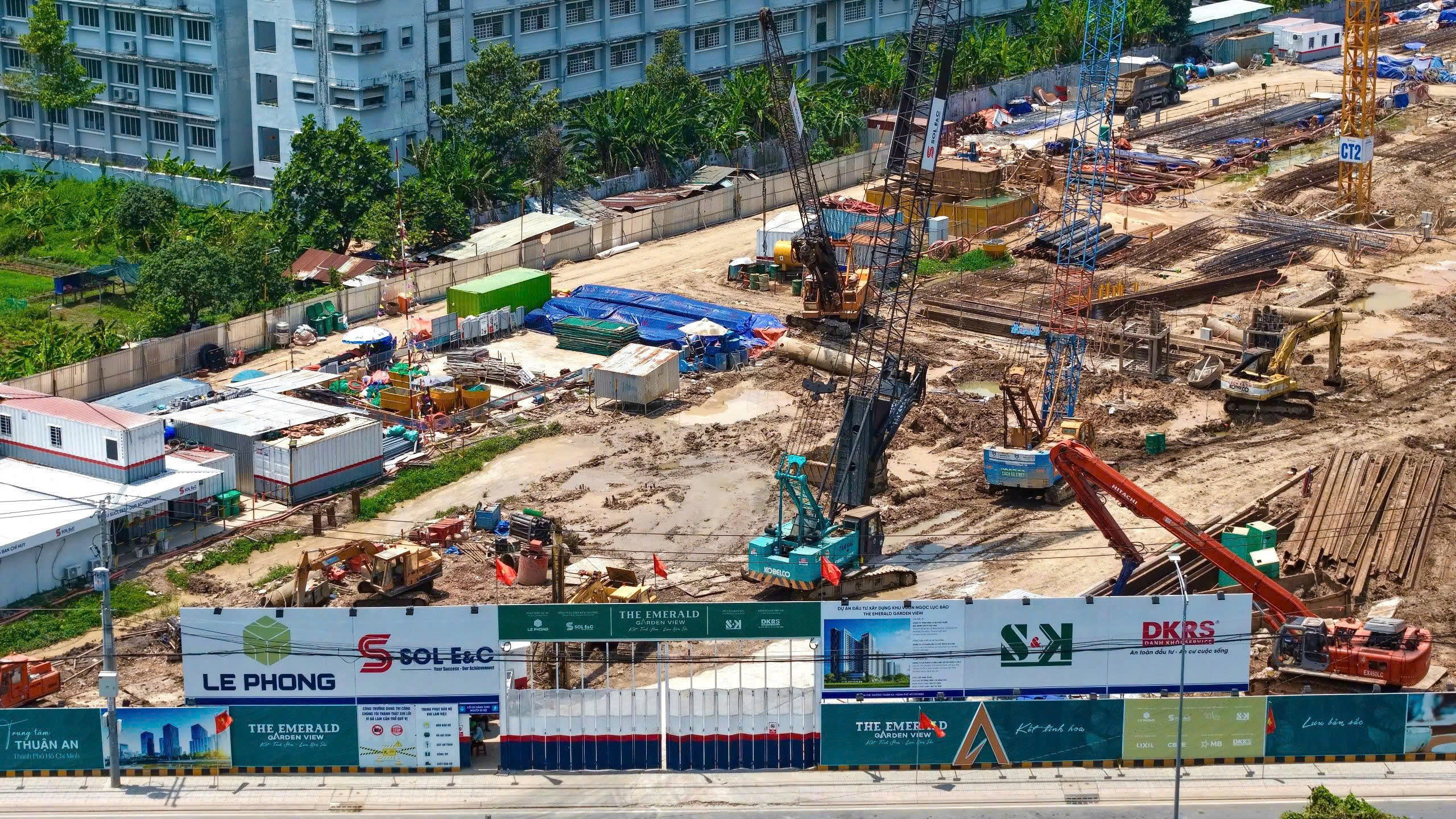 the-emerald-garden-view